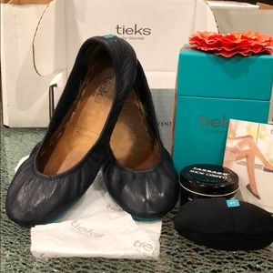 Used Tieks California Navy Size 6